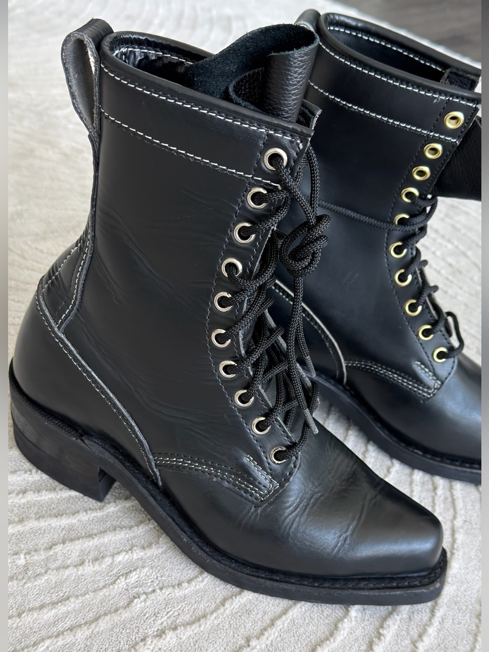 Dayton Vintage Black Leather Lace-Up Women's Moto Boots with Contrast Stitching